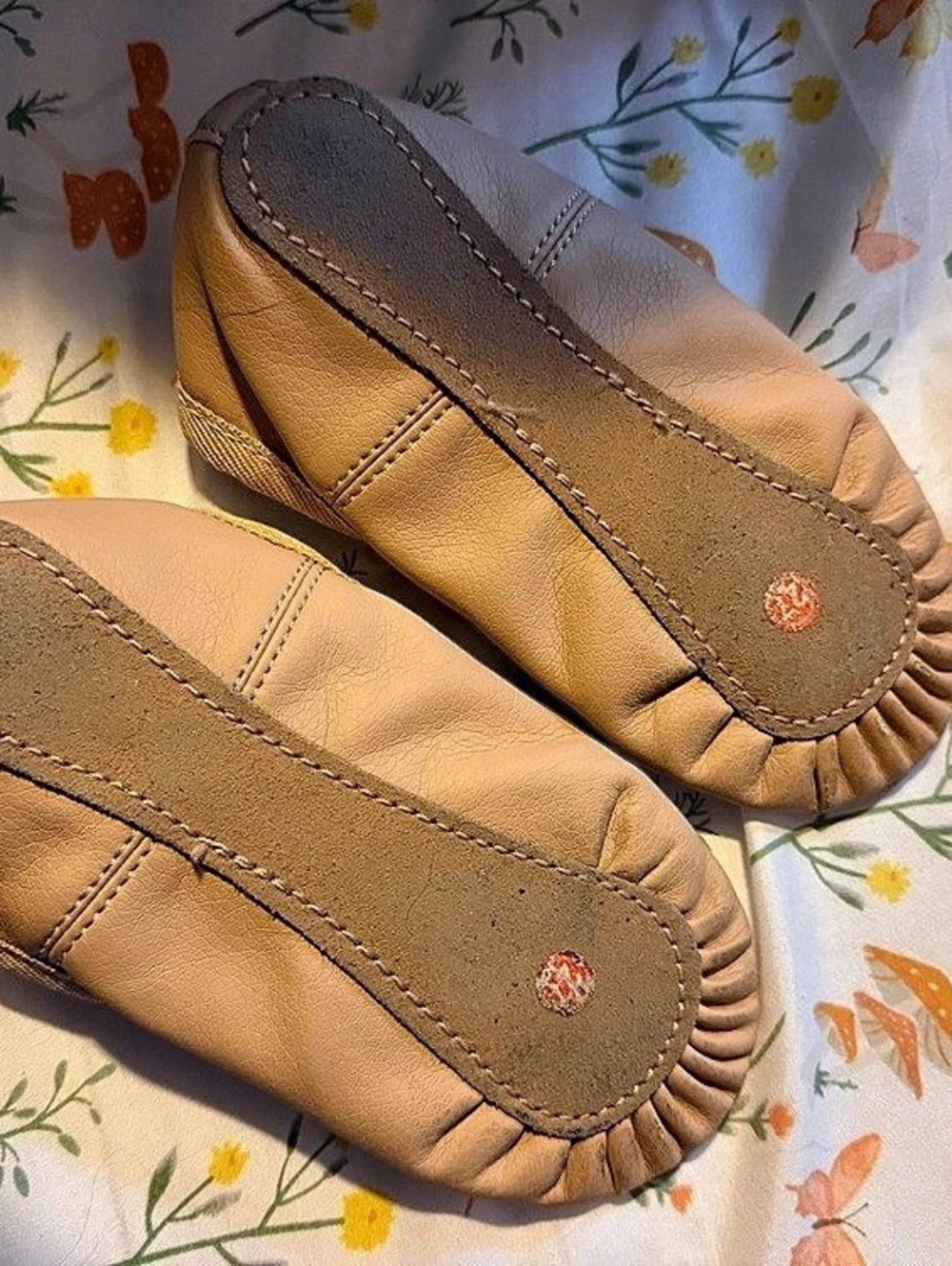 Girls jazz shoes size 27